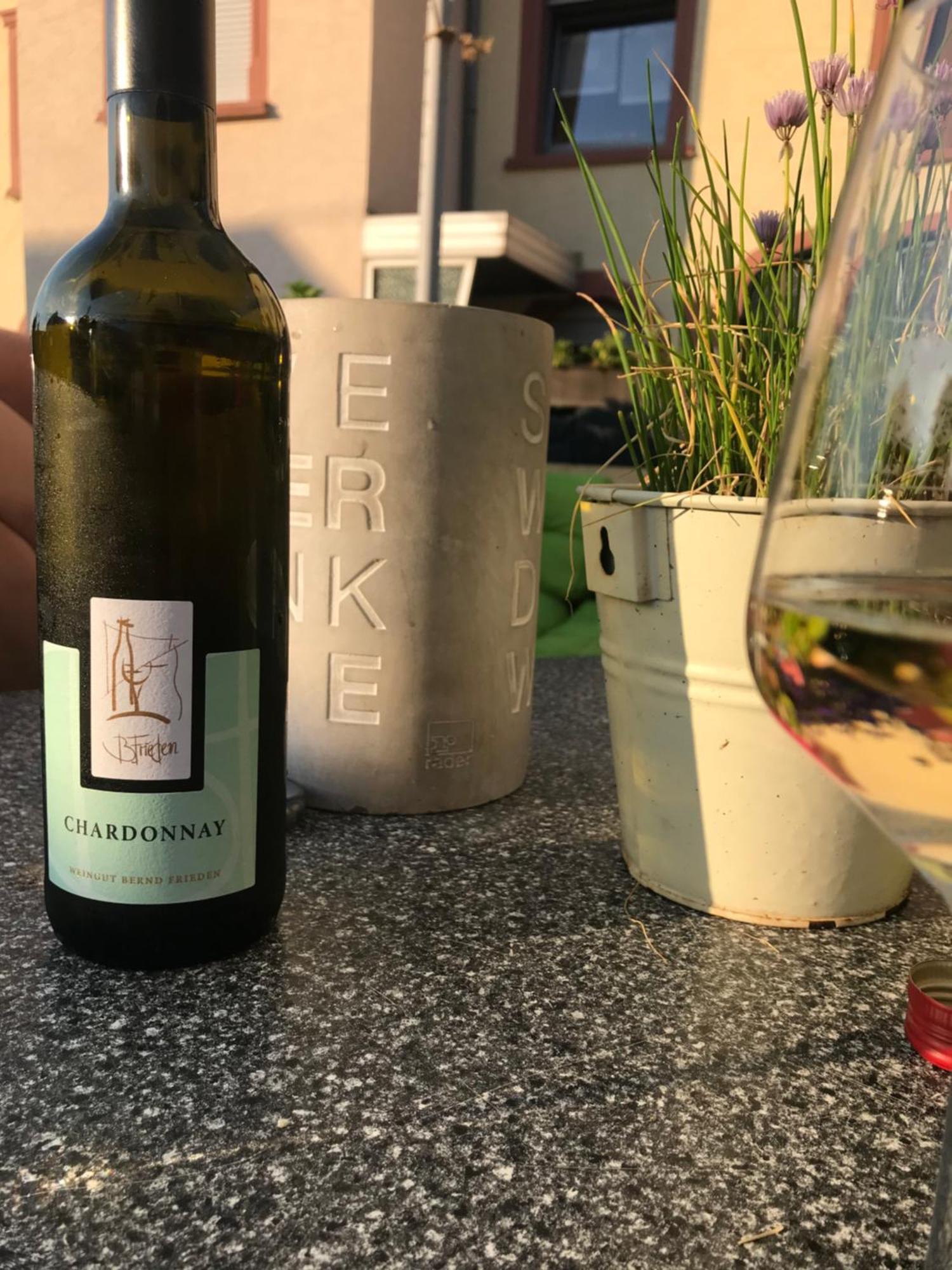 Gaestehaus Und Weingut Bernd Frieden 니텔 외부 사진