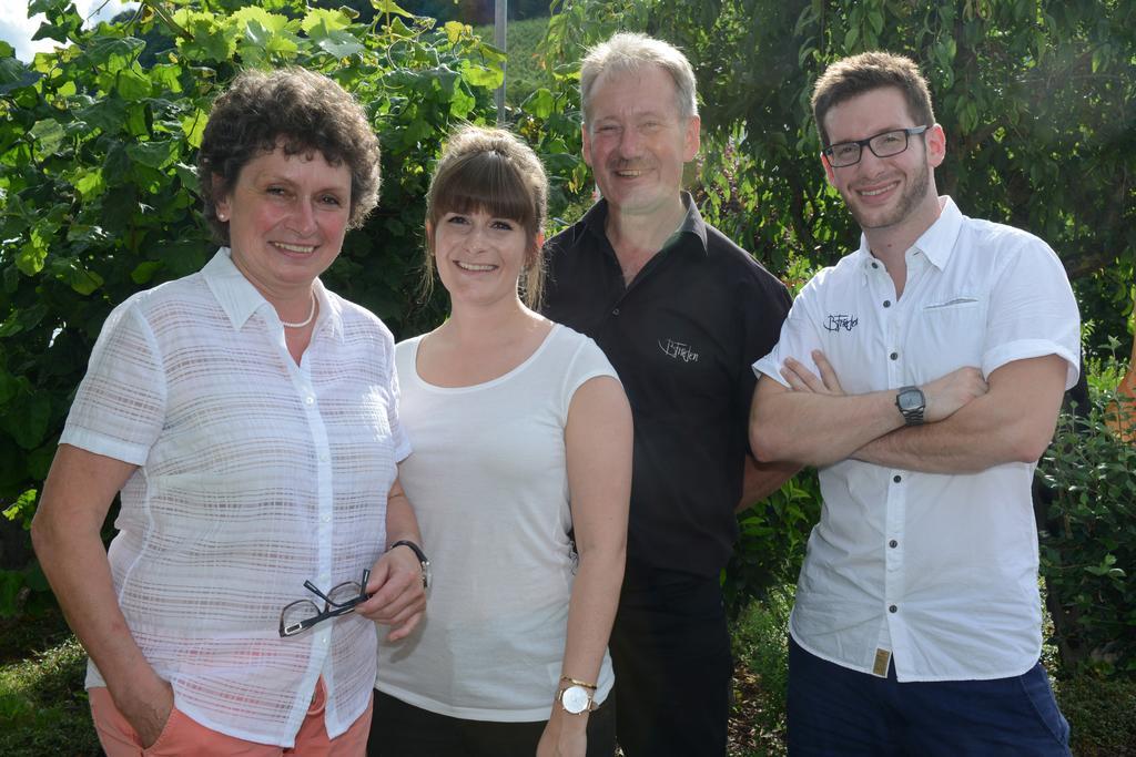 Gaestehaus Und Weingut Bernd Frieden 니텔 외부 사진